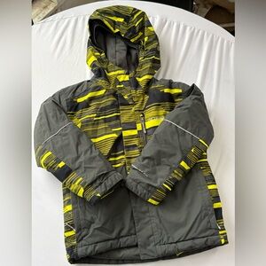 Columbia grey & yellow ski jacket #skiing #outdoor